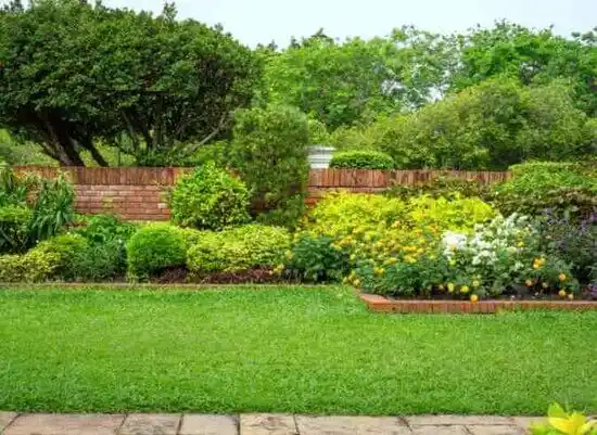 landscaping services Pomfret